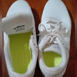 Nike cheer shoes
